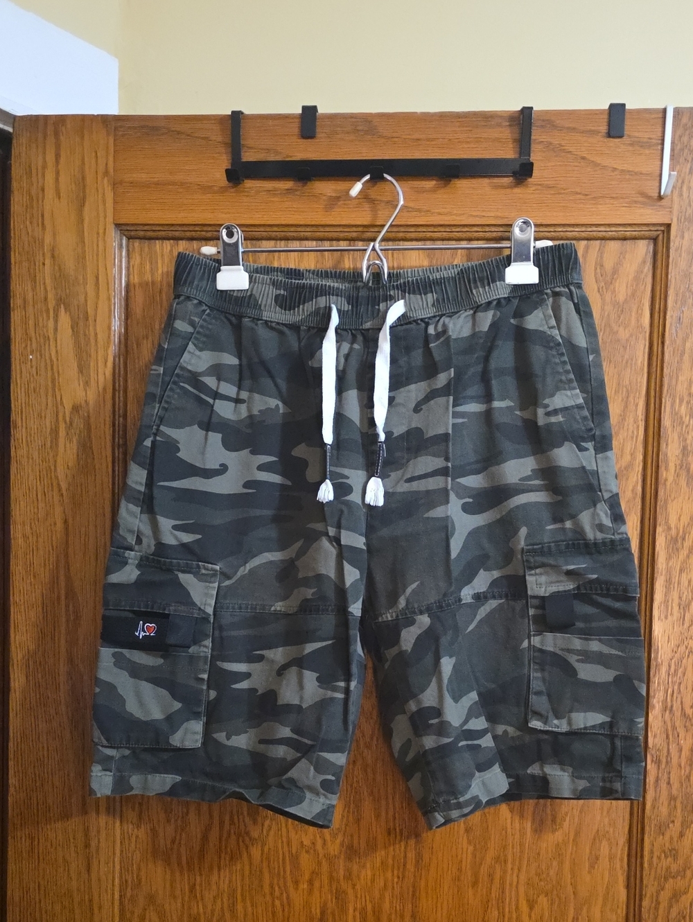 Men's Camo Cargo Drawstring Shorts - Olive Green